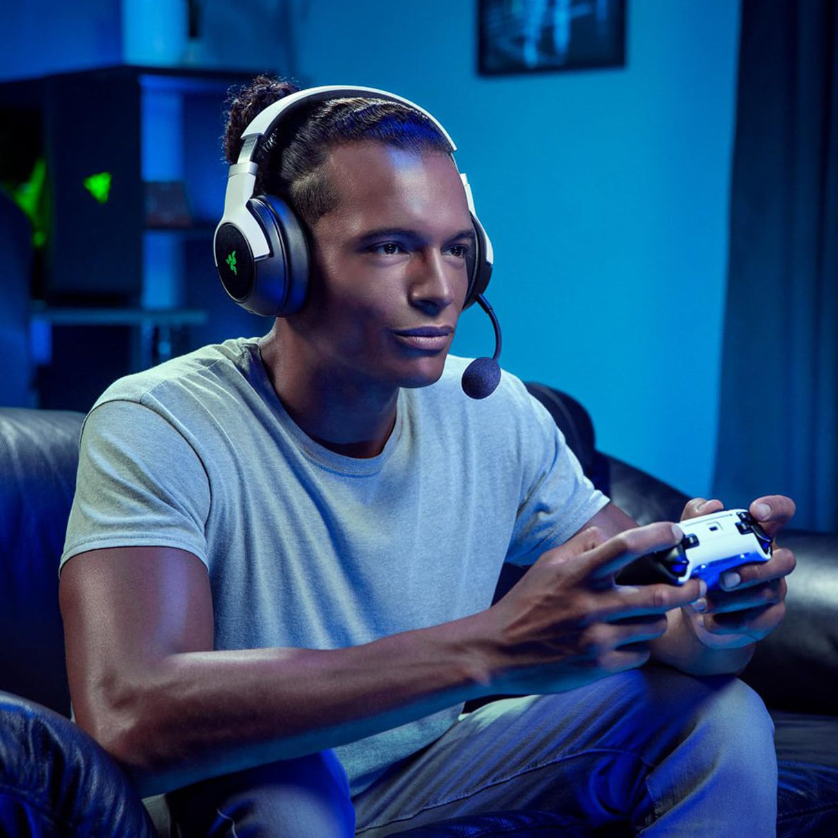 Razer Kaira Pro HyperSpeed - Auriculares Gaming Inalámbricos Para PlayStation 5 (Razer HyperSpeed Wireless, HyperSense Haptic, HyperSense Haptic, Micrófono Híbrido Integrado) Negro