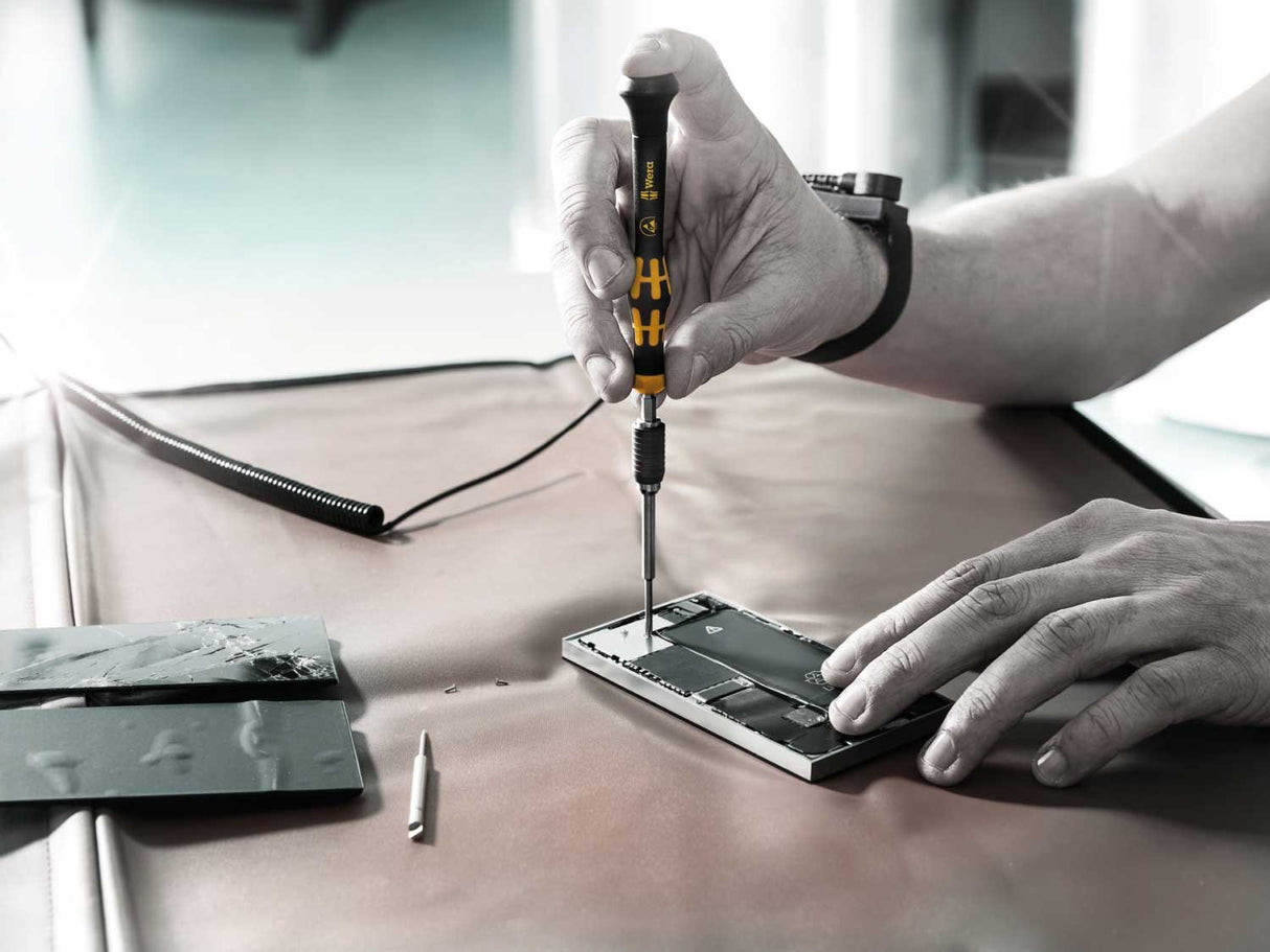Poche pliante avec embouts de 44 mm de long Kraftform Kompakt Micro-Set ESD/21