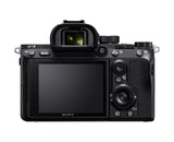Sony Alpha 7 III -Cámara evil de fotograma completo, objetivo Zoom 28-70mm f/3.5-5.6 (Enfoque automático 0.02s, estabilización de imagen óptica de 5 ejes, 4K HLG, mayor duración de Batería) negro
