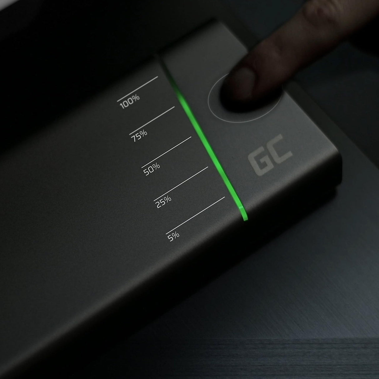 Green Cell Bateria Externa GC PowerPlay Ultra 26800mAh 128W | 4-Port Power Bank Cargador Portátil, Carga Rápida QC USB, Power Delivery USB-C 65W | Compatible con MacBook, iPad, iPhone, Galaxy, Switch