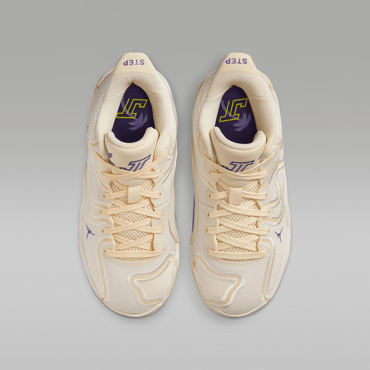 NIKE Jordan Tatum 3 (GS), Sneaker Hombre, Sail Dark Iris Muslin Pale Ivory, 38.5 EU
