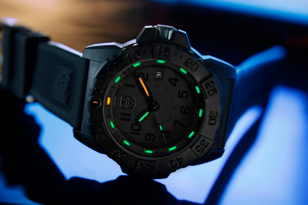 Luminox Navy Seal Series Reloj para Hombre Analógico de Cuarzo con Brazalete de Silicona XS.3501.BO.F