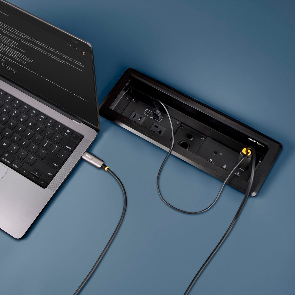 StarTech.com Cable Activo Óptico USB-C a HDMI 2.0 (AOC) de 9,15m - Conversor Adaptador USB Tipo C a HDMI - 4K60Hz - CL3