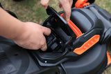 Yard Force Cortacésped LM C33 con batería de 20 V/4,0 Ah, Ancho de Corte Aprox. 33 cm, Altura de Corte Regulable 20 – 60 mm, con Saco híbrido de 30 litros, Incluye batería y Cargador
