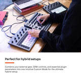 Novation Launch Control XL 3: alimentación USB, superficie MIDI y Mixer para DAW e integración de hardware con 8 faders, 24 codificadores continuos, E/S MIDI 5 pines y paquete de software musical