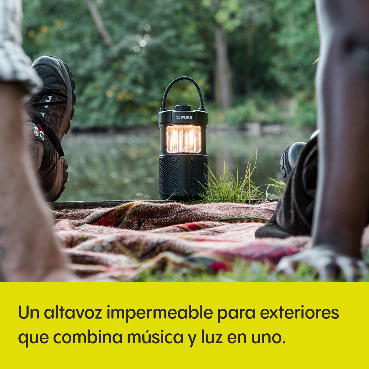 Pure Woodland Glow Altavoz Exterior con Lámpara LED (Bluetooth 5.3, Sonido de 360°, IPX6, portátil, batería de 14 Horas jardín y Camping) Verde