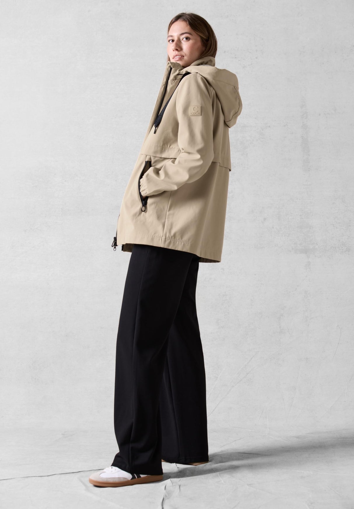 CECIL B201947 Chaqueta de Trinchera Corta, Creamy Almond Beige, M Mujeres