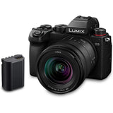 Panasonic LUMIX DC-S5 S5 Cuerpo de cámara sin Espejo de Marco Completo, grabación de Video 4K 60P con Pantalla abatible y Wi-Fi, Lente de 20-60 mm, 5 Ejes Dual I.S, (Negro), más batería Adicional