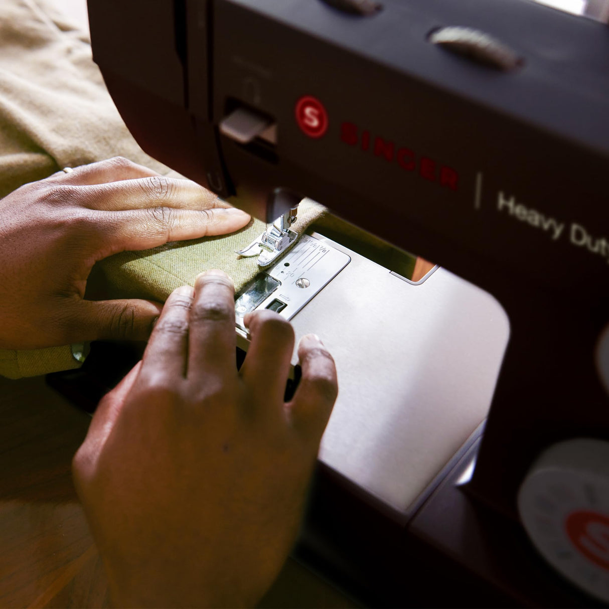 SINGER 4432 - Máquina de coser negra