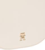 Tommy Hilfiger Bolso bandolera Mujer Logotape con correa ancha, Beige (Sugarcane), Talla Única