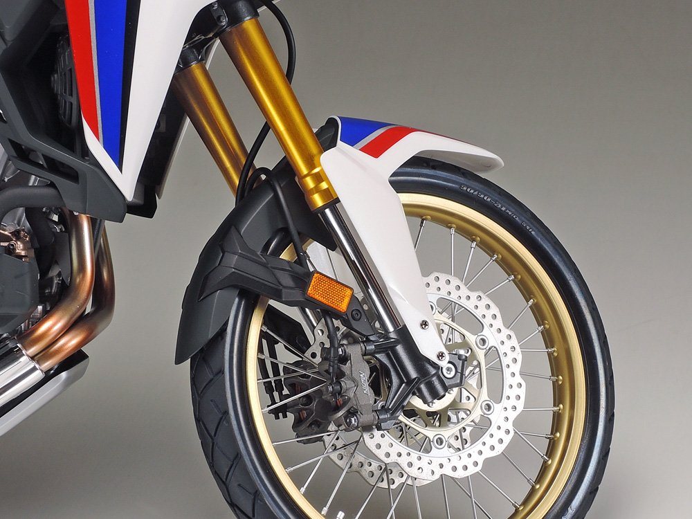 Tamiya 1:6 Honda CRF 1000L Africa Twin Enduro-modelkit, plástico, Kit para Montar, réplica Detallada, sin Pintar, Color Multi-colord (16042)