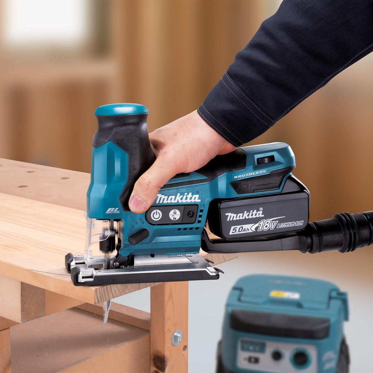 Makita DJV185Z - Sierra de calar oscilante con batería (18 V, sin batería, sin cargador)