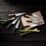 KAI Shun Classic cuchillo de cocina japonés 20 cm de longitud de hoja - Cuchillo de Damasco 32 capas núcleo VG MAX - 61 (±1) HRC - Mango de madera Pakka - Hecho en Japón - Cuchillo de cocina