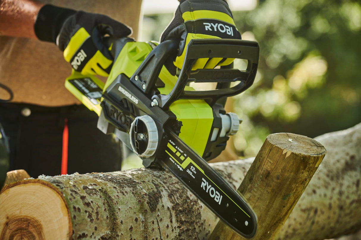 RYOBI - Motosierra Eléctrica Sin Cable a Batería 18V ONE+ Motor Brushless - Guía 30cm - Usos Regulares y Domésticos, Pequeña Poda, Producción de Leña - OCS1830