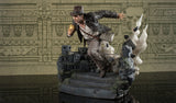 Estatua Indiana Jones HUYENDO con ÍDOLO 25CM