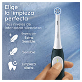 Oral-B iO 2 Pack de 2 Cepillos de Dientes Eléctricos Negro Noche y Rosa Suave, 2 Cabezales, 3 Modos De Cepillado, Sensor De Presión y Temporizador, Diseñados por Braun