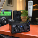 PreSonus AudioBox GO, Interfaz de Audio USB-C, Para Producción Musical con Software de Grabación Studio One, Tutoriales Musicales, Ejemplos de Sonido e Instrumentos Virtuales