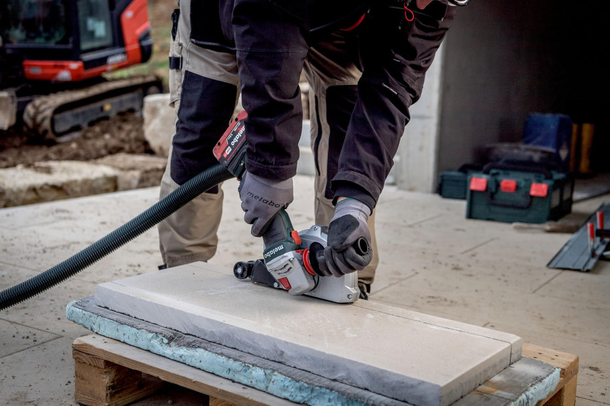 metabo Amoladora angular inalámbrica WVB 18 LT BL 11-125 Quick - 18 V, 125 mm de diámetro de disco - Motor sin escobillas, regulación de velocidad, tuerca de liberación rápida, sistema de freno