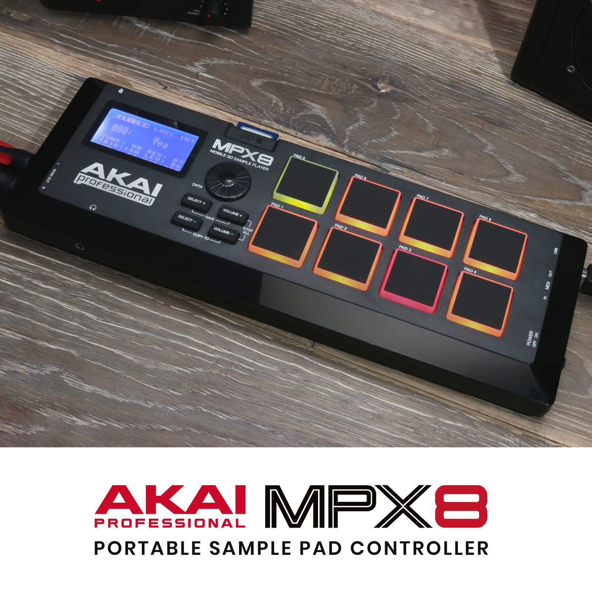 AKAI Professional MPX8 - Controlador USB MIDI y lanzador de samples portátil con 8 pads sensibles a la velocidad y ranura para tarjeta SD