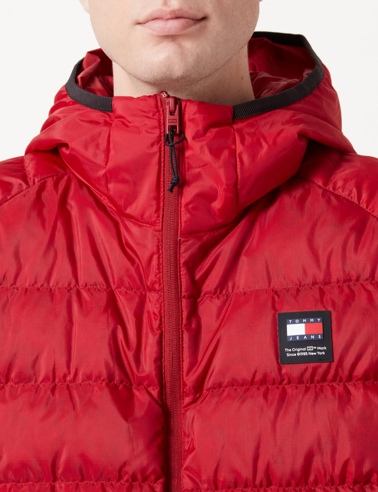 Tommy Jeans TJM Hooded LT Down Jacket EXT DM0DM17882 Chaquetas Acolchadas de Plumas, Rojo (Magma Red), L para Hombre