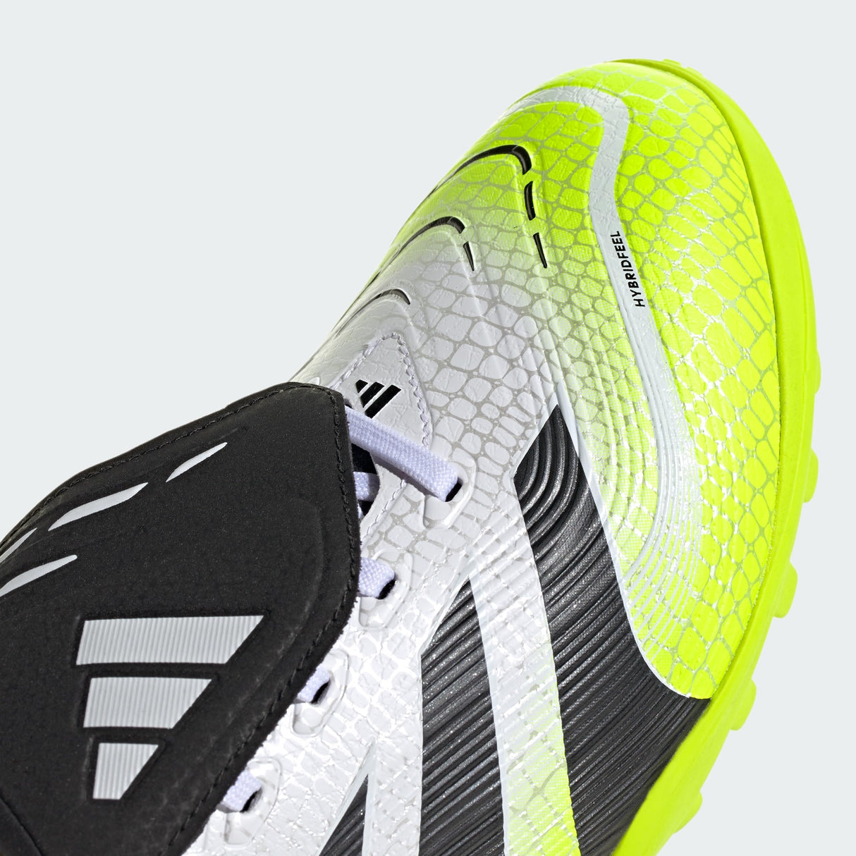 adidas Predator League Fold-Over Tongue Turf Football Boots, Botas de fútbol Unisex Adulto, Cloud White/Core Black/Lucid Lemon, 36 EU