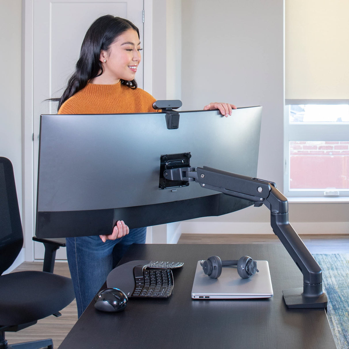 Ergotron HX Desk Monitor Arm MBK ACCS