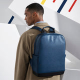 Moleskine Mochila de Cuero Colección Classic, Mochila para PC compatible con Tablet, Laptop iPad hasta 15", Dimensiones 32 x 42 x 11 cm, Azul Zafiro