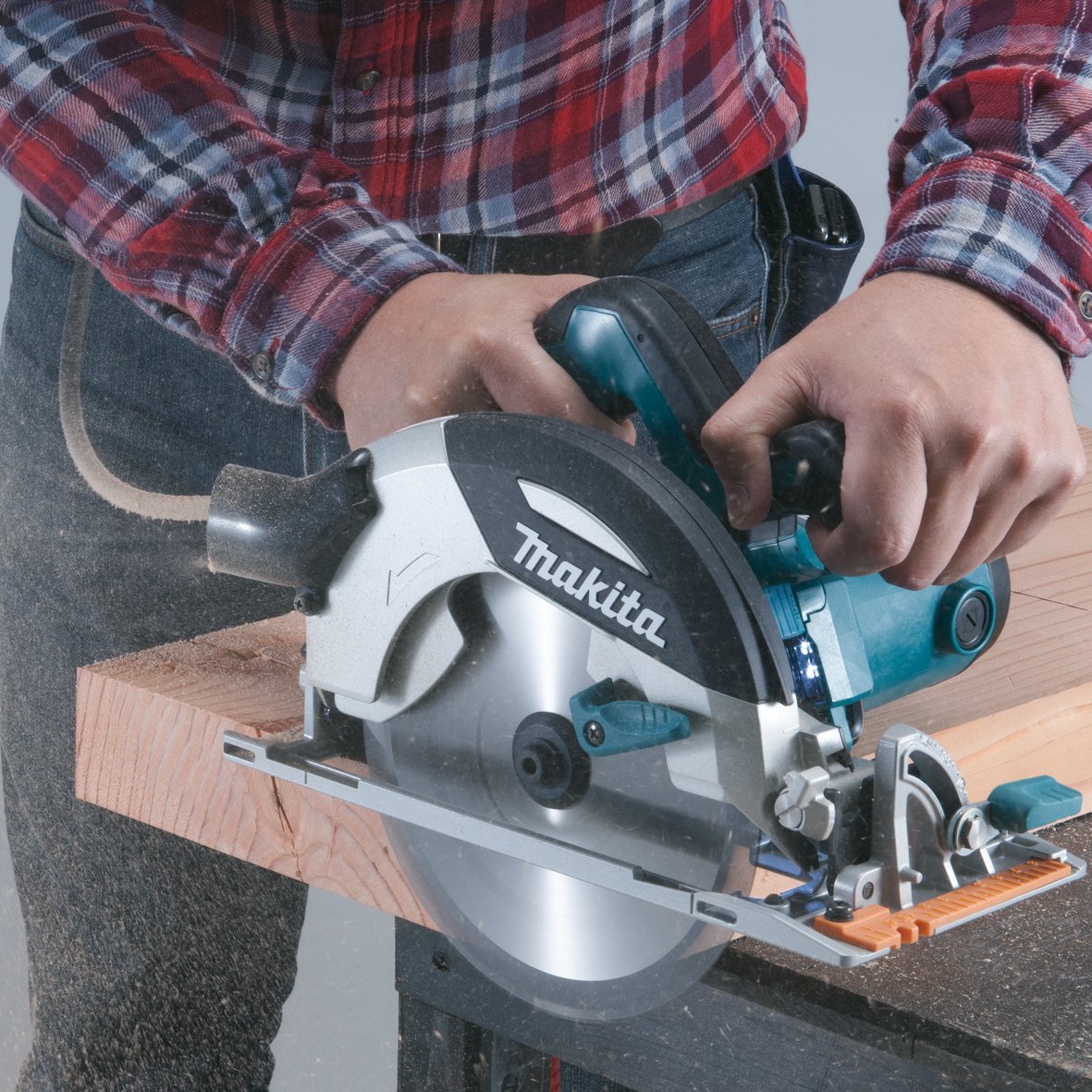 Makita HS7101J1 - Sierra circular