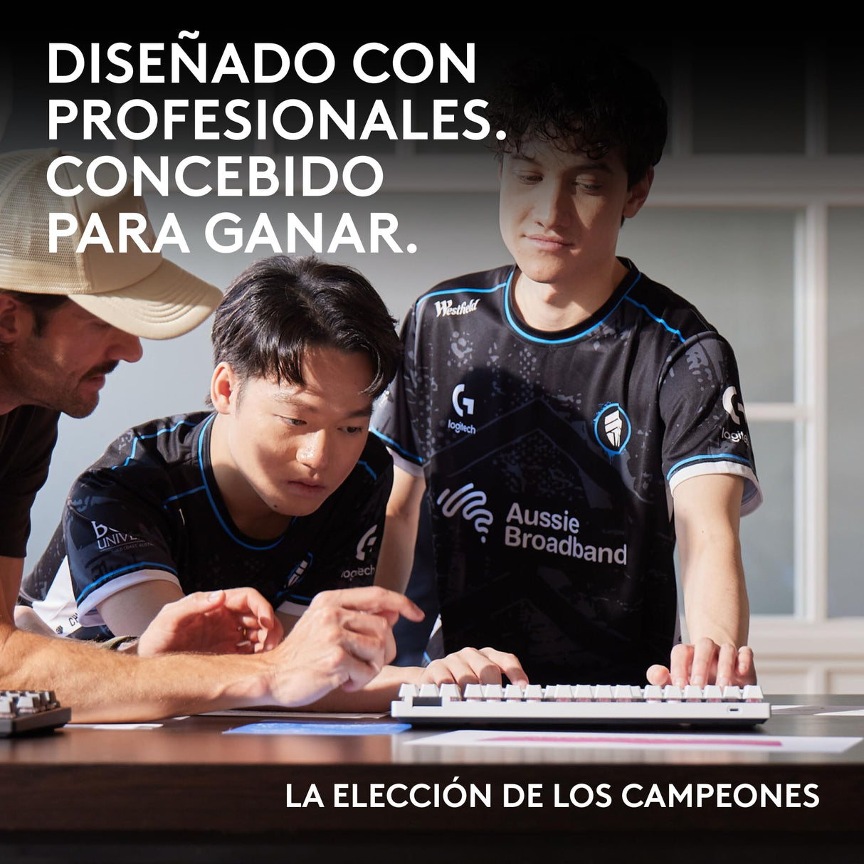 Logitech G PRO 2 LIGHTSPEED,ratón inalámbrico para gaming, para diestros o zurdos con hasta 4 botones laterales magnéticos personalizables y conmutables,sensor de 44 000 DPI,carga USB-C, PC/Mac-Negro