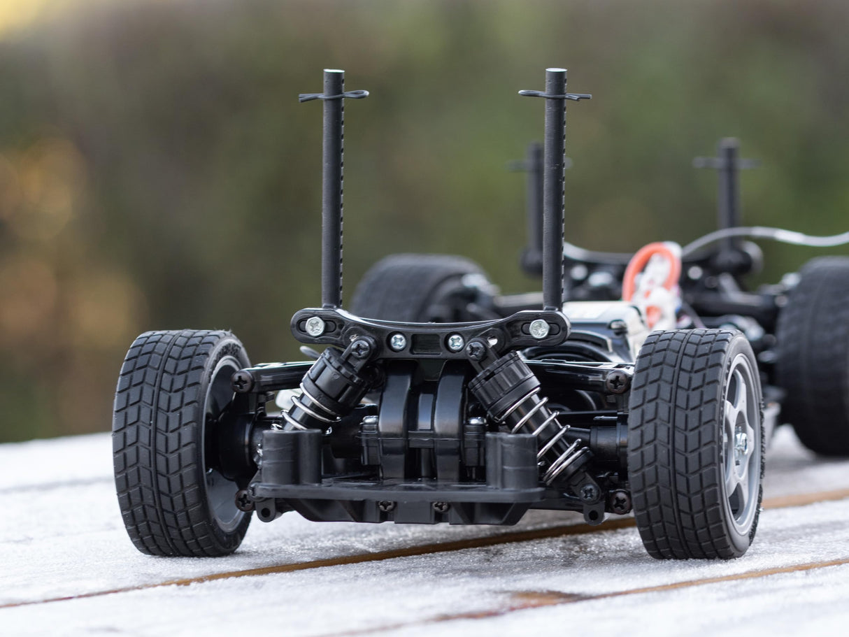 TAMIYA TAM58667 58667 Audi 300058667 RC Quattro Rally A2 (TT-02), maqueta de Coche teledirigido, Escala 1:10, Kit de construcción para Hobbies, para Montar, Color Blanco