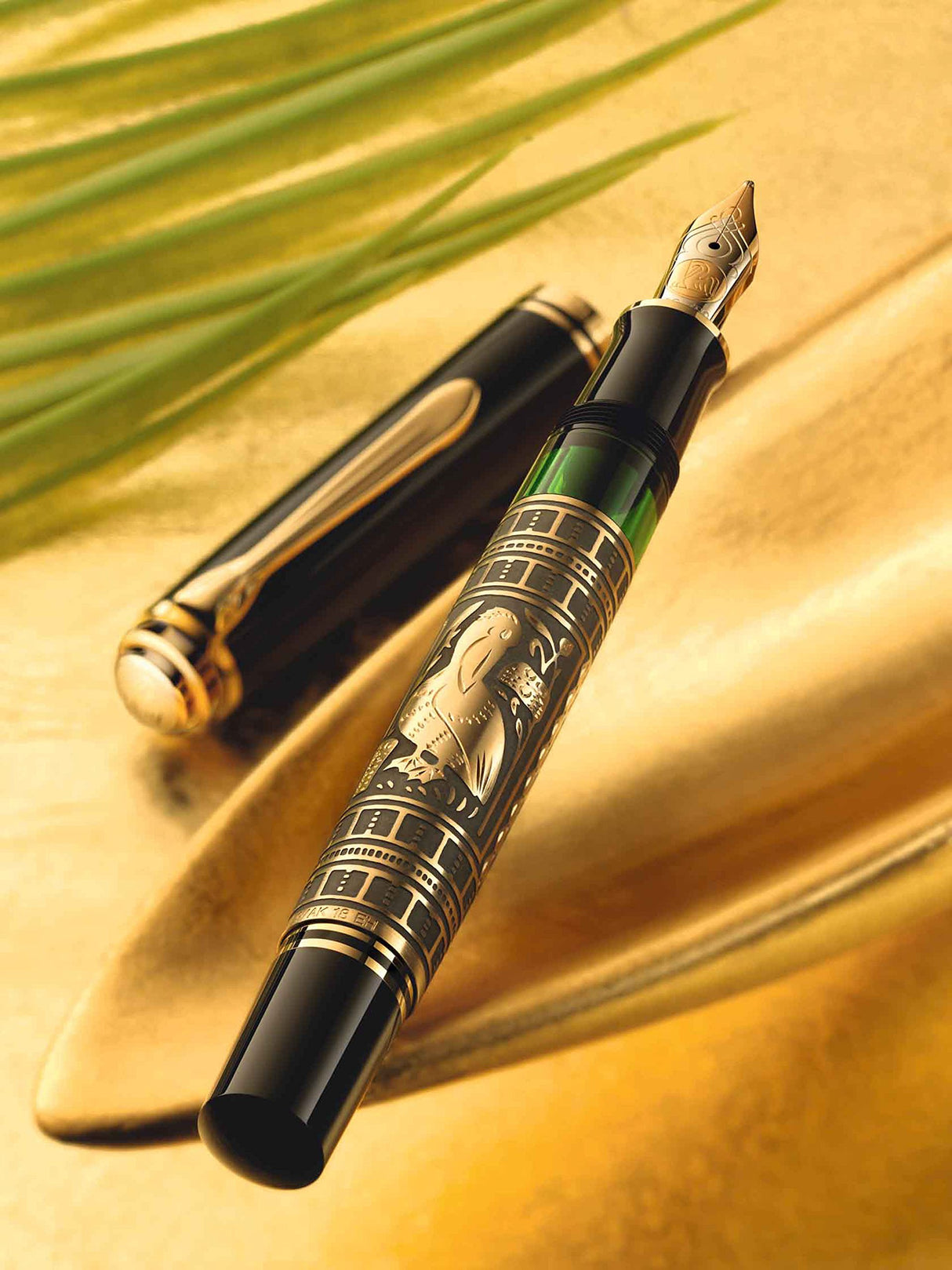 Pelikan M700 Pluma estilográfica TOLEDO 700 plumín EF en estuche regalo