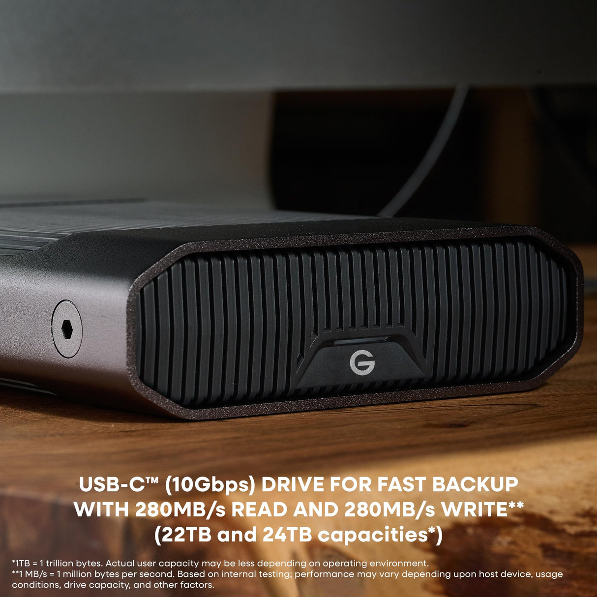 SanDisk Professional G-Drive 12TB Enterprise Class Desktop external Hard Drive, HDD up to 250 MB/s, USB-C (5Gbps), USB-C (USB 3.2 Gen 2), 7200 RPM Ultrastar, fast backup, Premium, Industrial enclosure