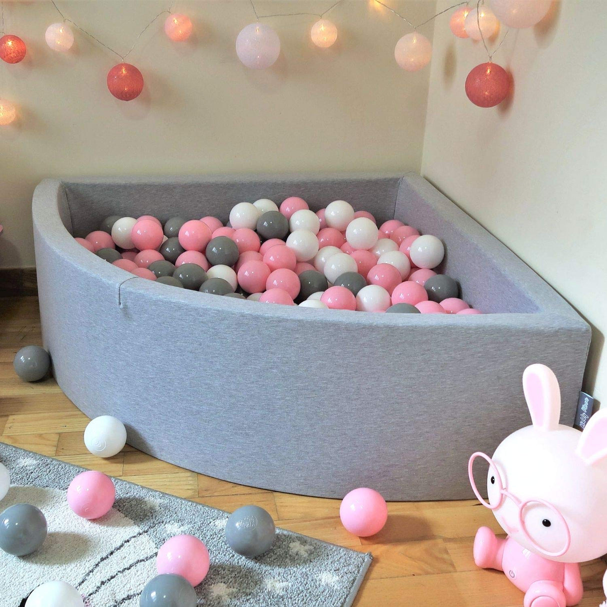 KiddyMoon 90X30cm/200 Bolas Piscina De Bolas ∅ 7Cm para Ninos Cuarto Angular Hecha En La UE, Grisclr:Blanco/Gris/Rosa Clr