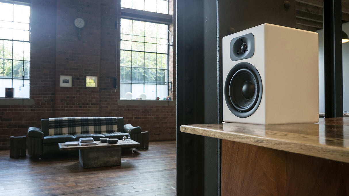 Wavemaster Two Neo - Altavoces de estantería 2.0 (60 W) con Bluetooth, color blanco suave