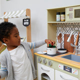 Teamson Kids Little Chef Boston Modern Farmhouse - Juego de Cocina de Madera con Funciones interactivas y 9 Accesorios de Cocina de Juego, Verde Claro/Blanco TD-12679D