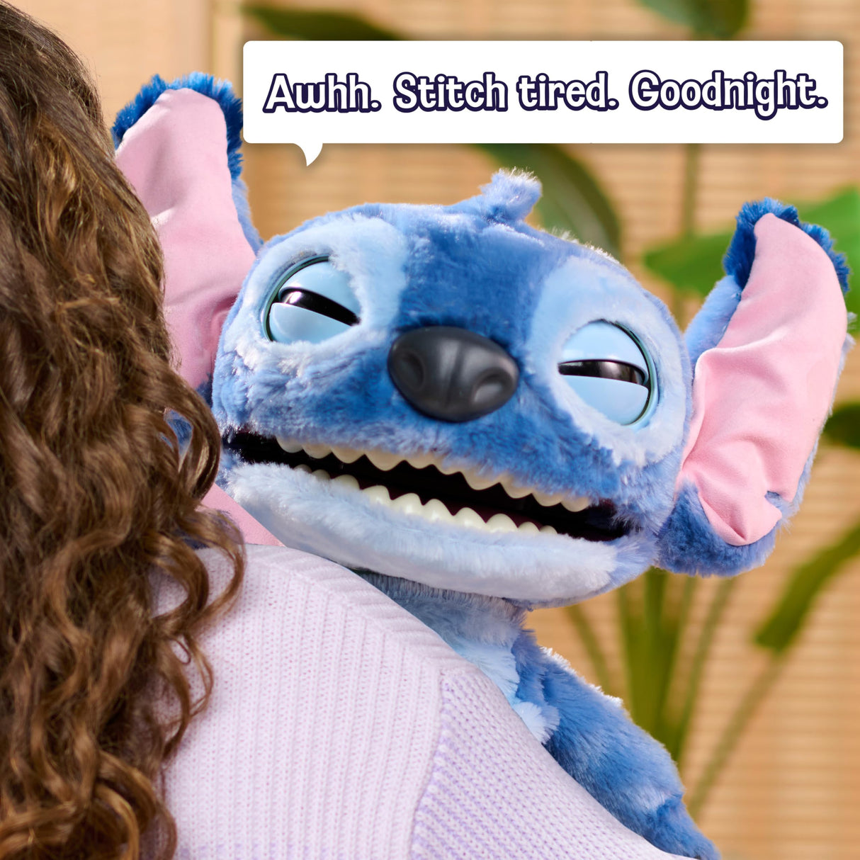 Just Play Peluche Interactivo Disney Ultimate Stitch, de 43 cm, más de 100 Sonidos y reacciones, se Mueve como el de Verdad, para niños a Partir de 3 años