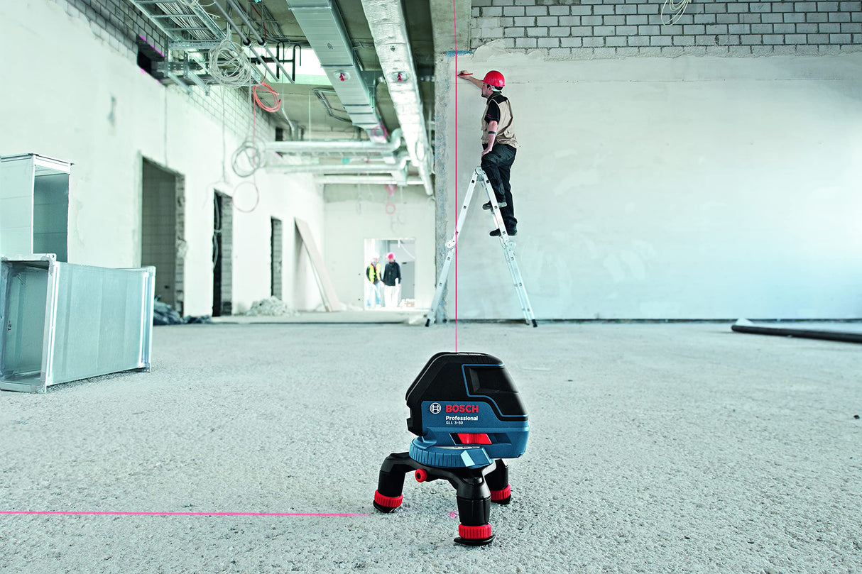 Bosch Professional Nivel láser GLL 3-50 (láser rojo, interior, alcance: 10 m, 4 pilas AA, soporte giratorio)