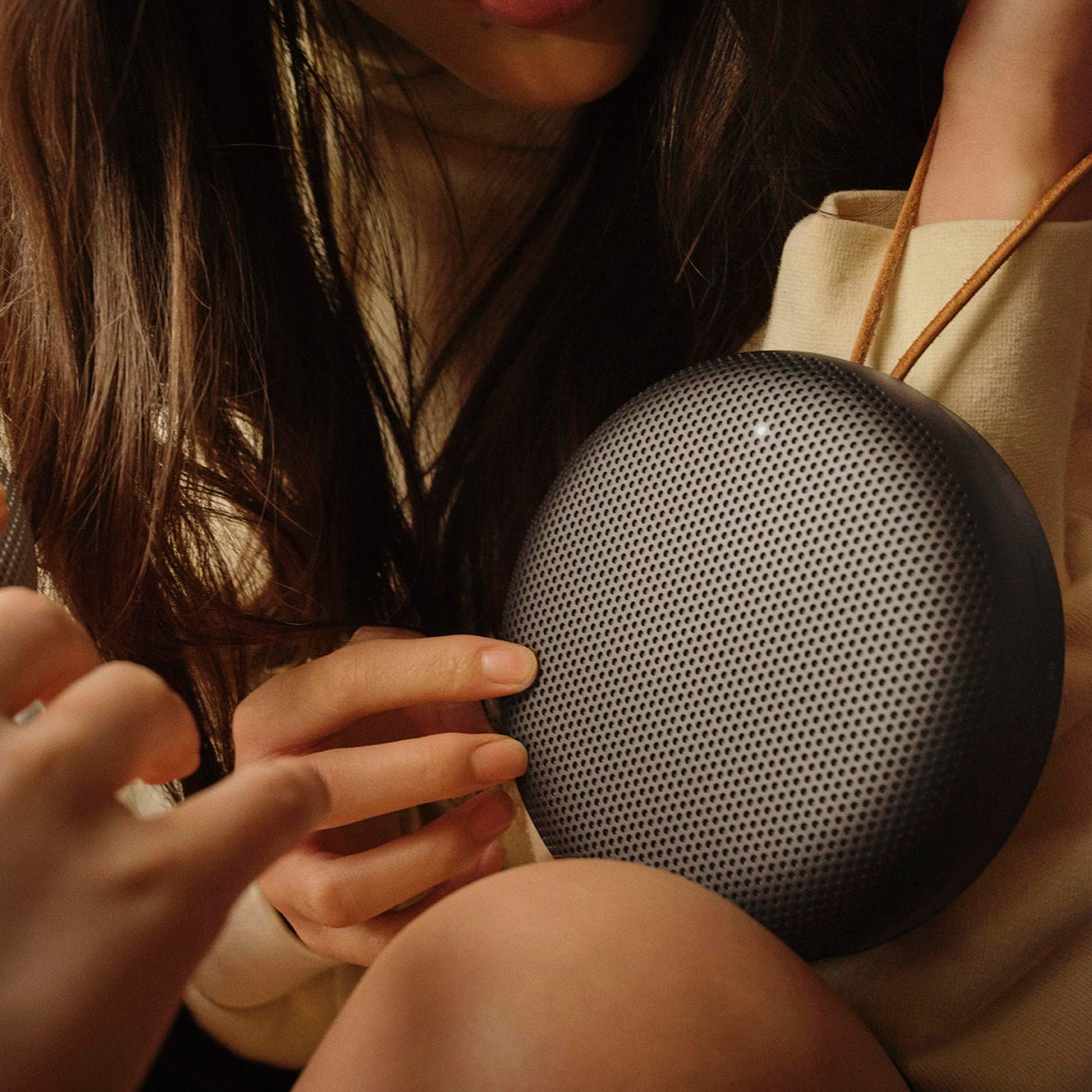 Bang & Olufsen Beosound A1 2nd Gen Black Anthracite, W125662220 (Anthracite)