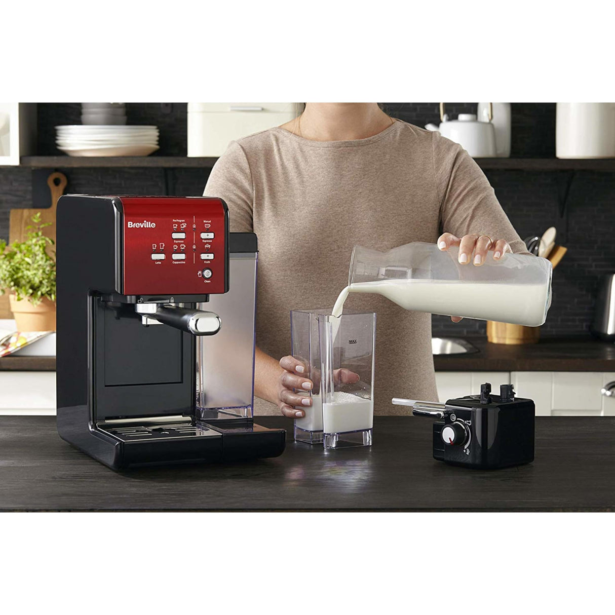 Breville Prima Latte II Espresso | Cafetera para latte y capuchino | Bomba profesional de 15 bares y espumador | Rojo [VCF109X]