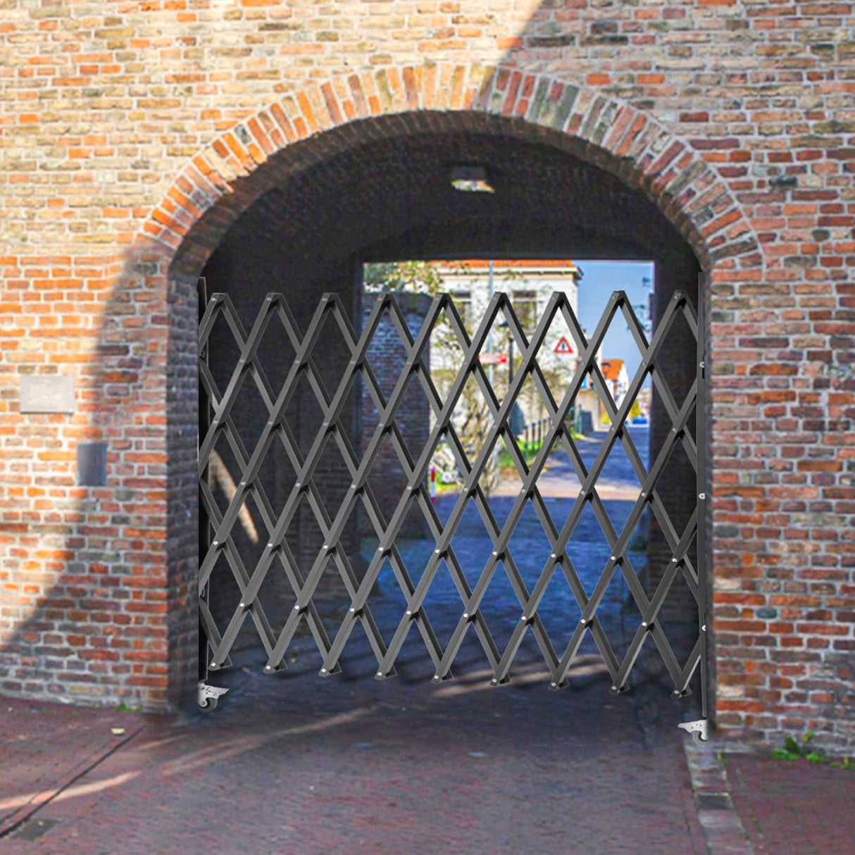 VEVOR Barrera de Seguridad Extensible Plegable Individual 1,7 x 1,26 m Valla de Escalera de Acero Enrollable 360° Puerta de Tijera o Puerta con candado, para el sótano del hogar, Garaje, Negro