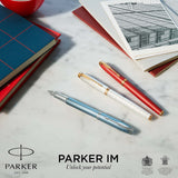 PARKER IM, pluma estilográfica de color plateado cálido Premium, con plumín fino y recambio de tinta azul (1931684)