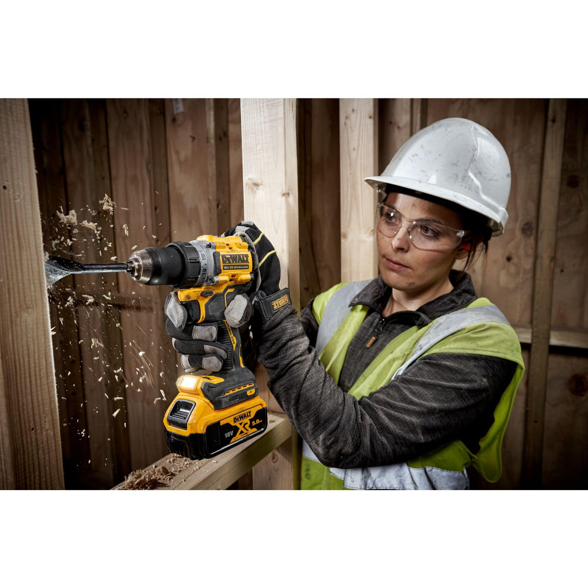 DEWALT DCD800P2T-QW - Taladro atornillador 18V, 2 velocidades, Motor sin escobillas, Portabrocas rápido de 13 mm, Luz LED, Incl. 2 baterías de 5,0 Ah, cargador y caja TSTAK