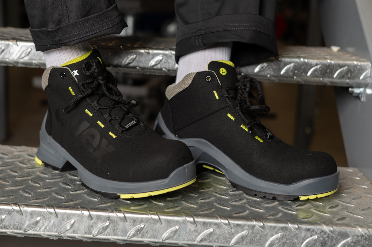 Uvex 1 Bota de Seguridad S2 SRC - Zapato Profesional de Trabajo - Punta Antiaplastamiento de Composite - Negro, Talla 42