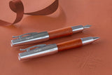 Faber-Castell 148201 - Pluma estilográfica e-motion, con cuerpo en madera de peral, color marrón coñac, plumín de acero inoxidable, trazo F