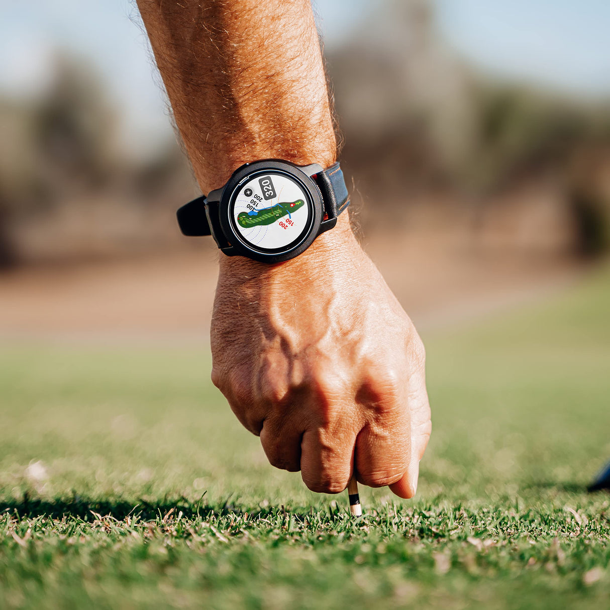 GolfBuddy Aim W12 - Reloj de Golf GPS con Pantalla táctil a Todo Color, ondulación Verde, Vista previa de Agujeros, Forma más Inteligente de Jugar