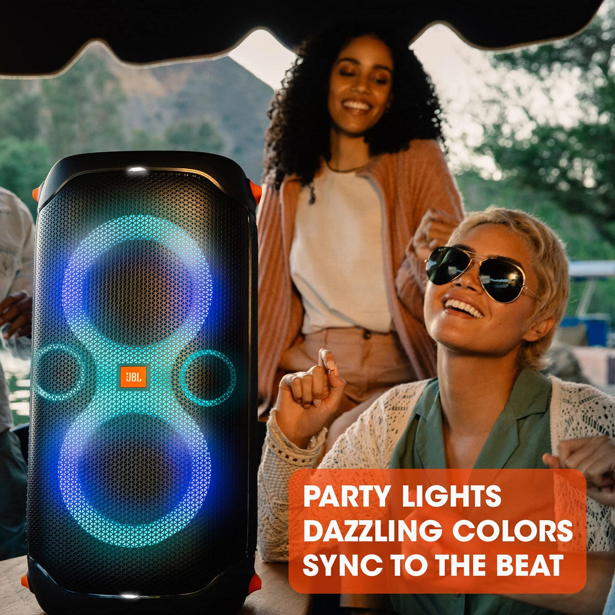 JBL PartyBox 110 Altavoz con Bluetooth portátil con efectos de luces para fiestas, IPX4 a prueba de salpicaduras, 12 horas de reproducción, TWS, altavoz para interiores y exteriores, negro