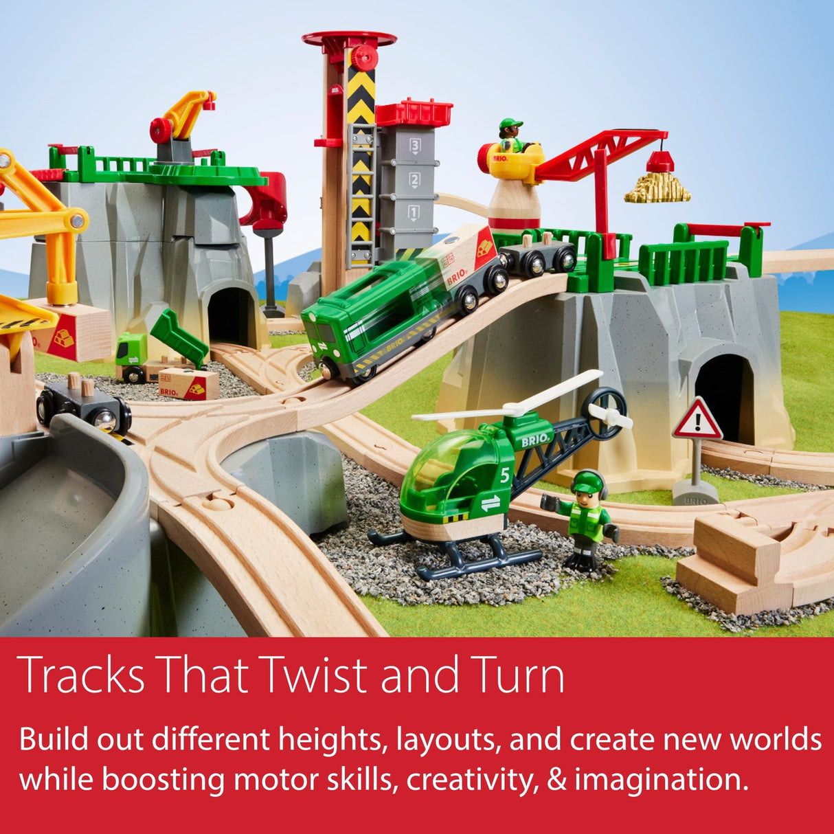 BRIO World - Set de Carga de montaña, Circuito de Tren con Accesorios, 49 Piezas, Edad 3+ Años