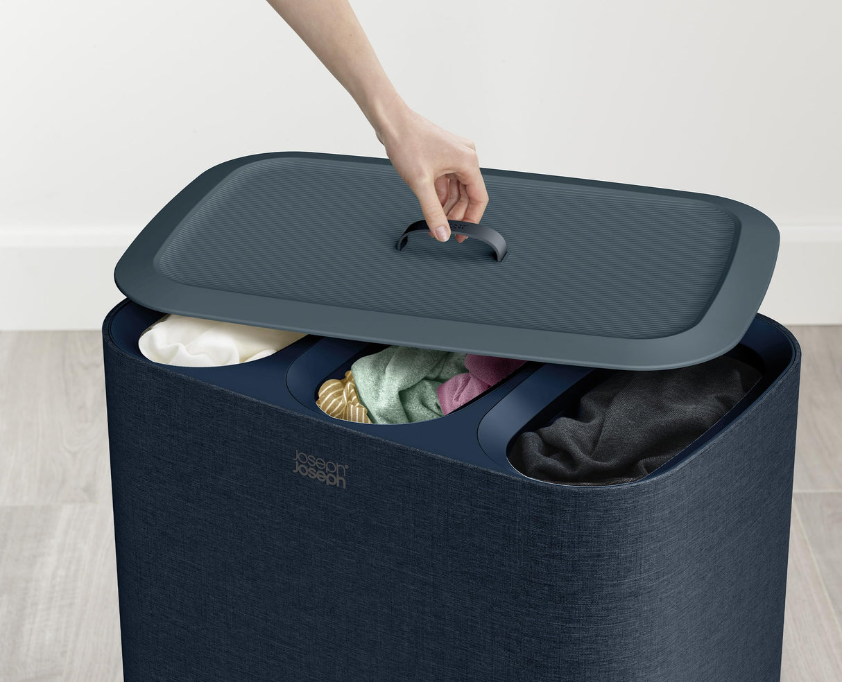 Joseph Joseph Tota Trio, Cesto de la ropa sucia con tapa, 90 litros, sistema de separación colada con 3 bolsos extraíbles con asas, Negro
