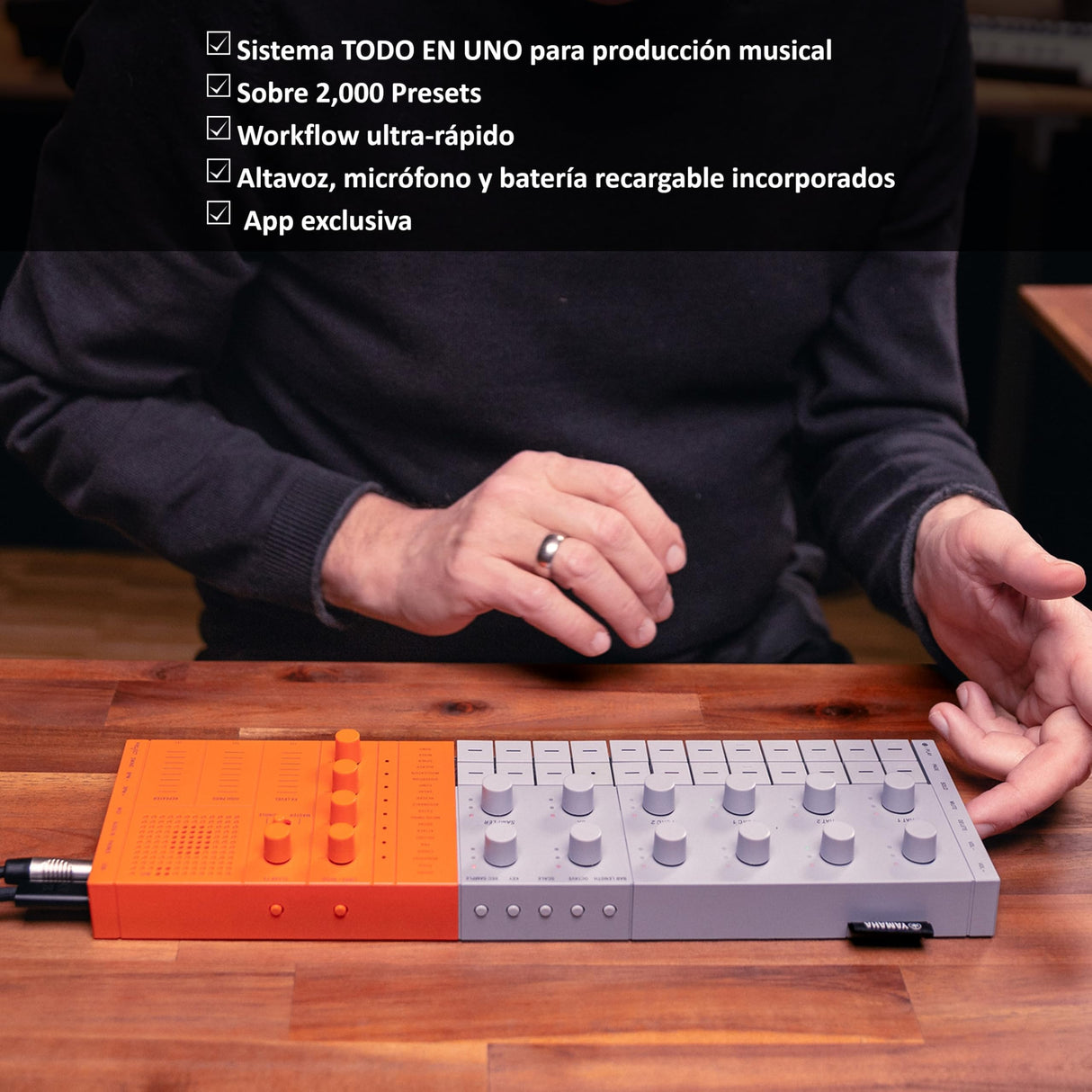 Yamaha SEQTRAK Mobile Music Ideastation – Estudio de Producción Musical Todo-en-Uno con Motores de Sonido Duales, Muestreo Integrado, Altavoz Incorporado y Batería Recargable – Naranja