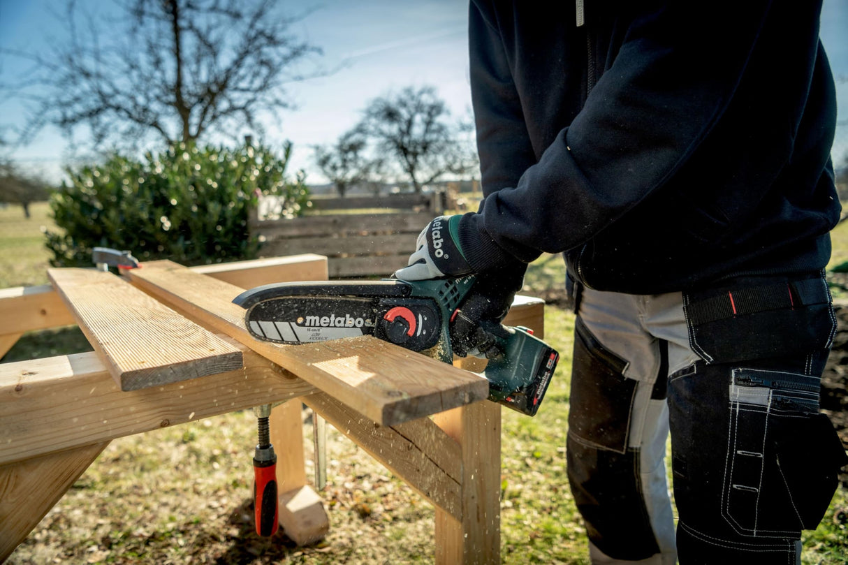 Metabo Sierra A Batería MS 18 LTX 15 Compacta para Poda - 18V Cadena Alta Velocidad - Ligera y Versátil